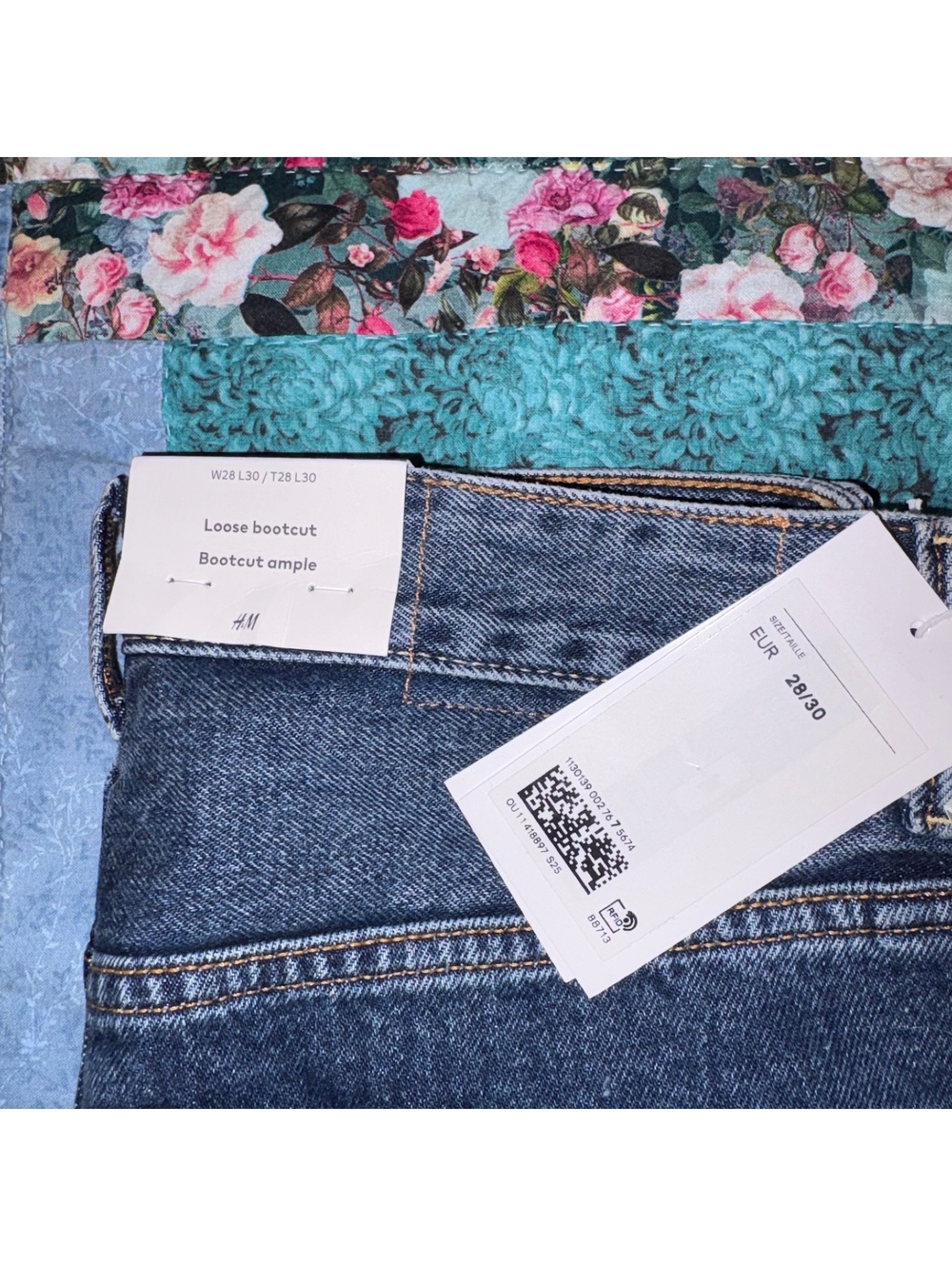 H&M NWT $59 Woman’s W28 L30 Loose Bootcut Blue Denim Jeans Size 28/30 - Picture 4 of 9
